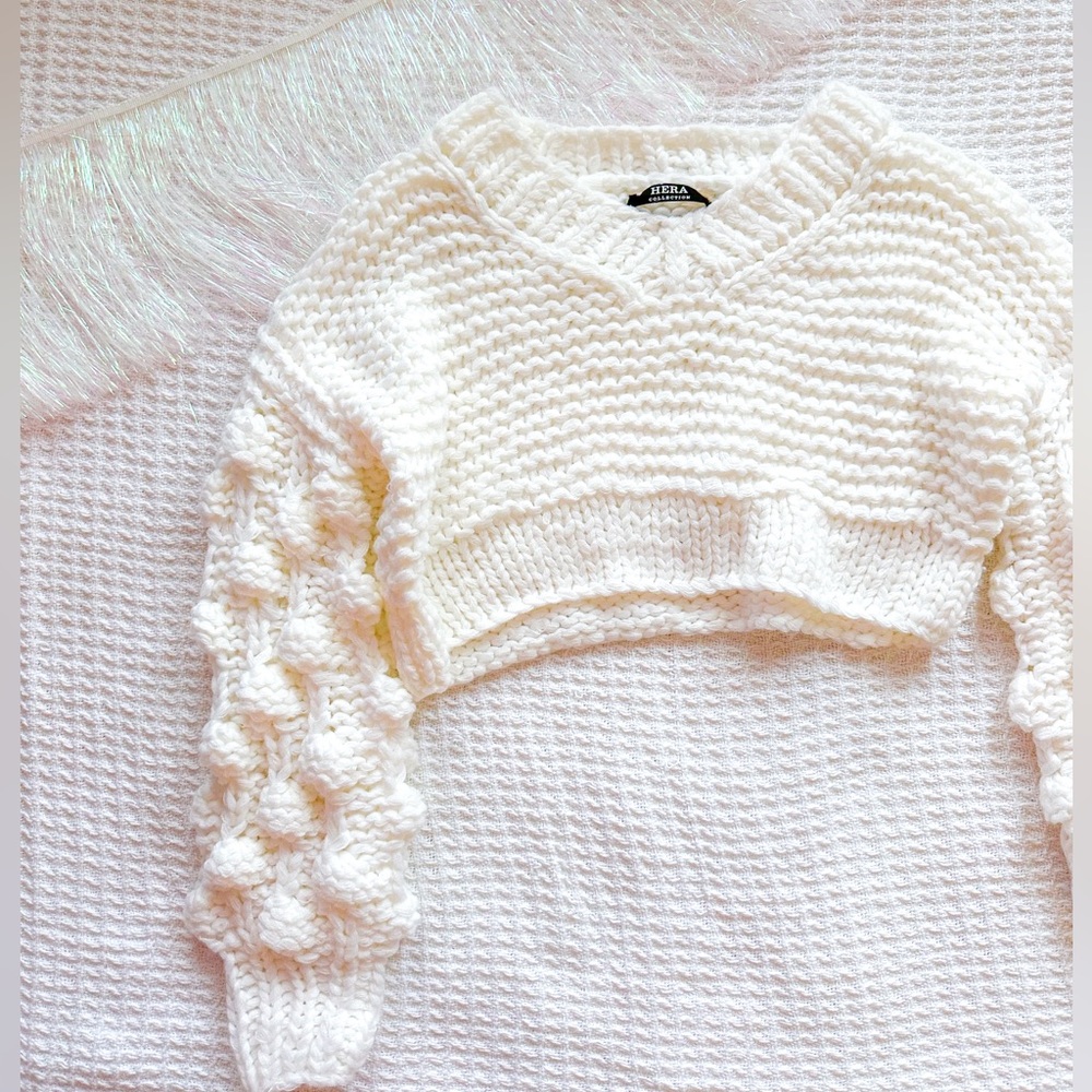 BOUTIQUE SWEATER | CROPPED | KNIT CHUNKY | NEW NO TAGS